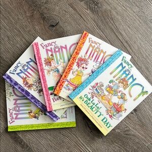 FANCY NANCY 5 book set!! Instant mini library!! HARDCOVER. HarperCollins 2010